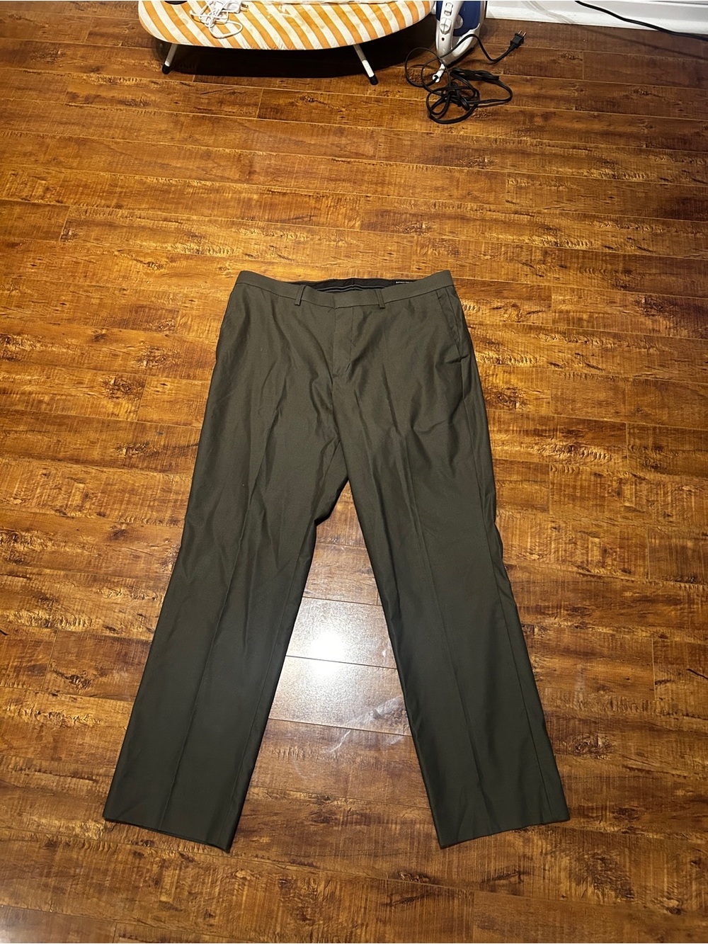 Men's Olive Dress Pants - Classic Straight Fit